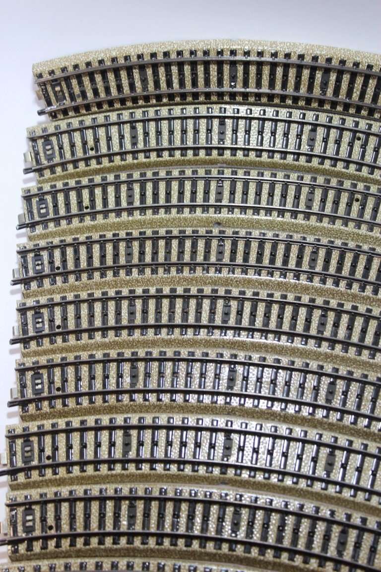 10 x  3 Rail Marklin Curved Tracks