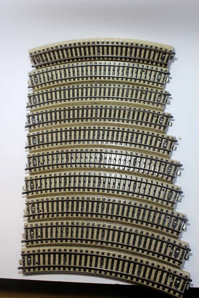 10 x  3 Rail Marklin Curved Tracks