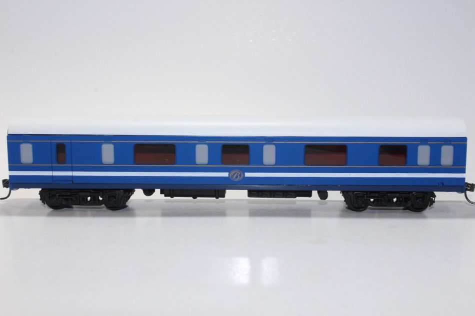 SARM : Blue Train Deluxe Coach (Kadee Couplers)