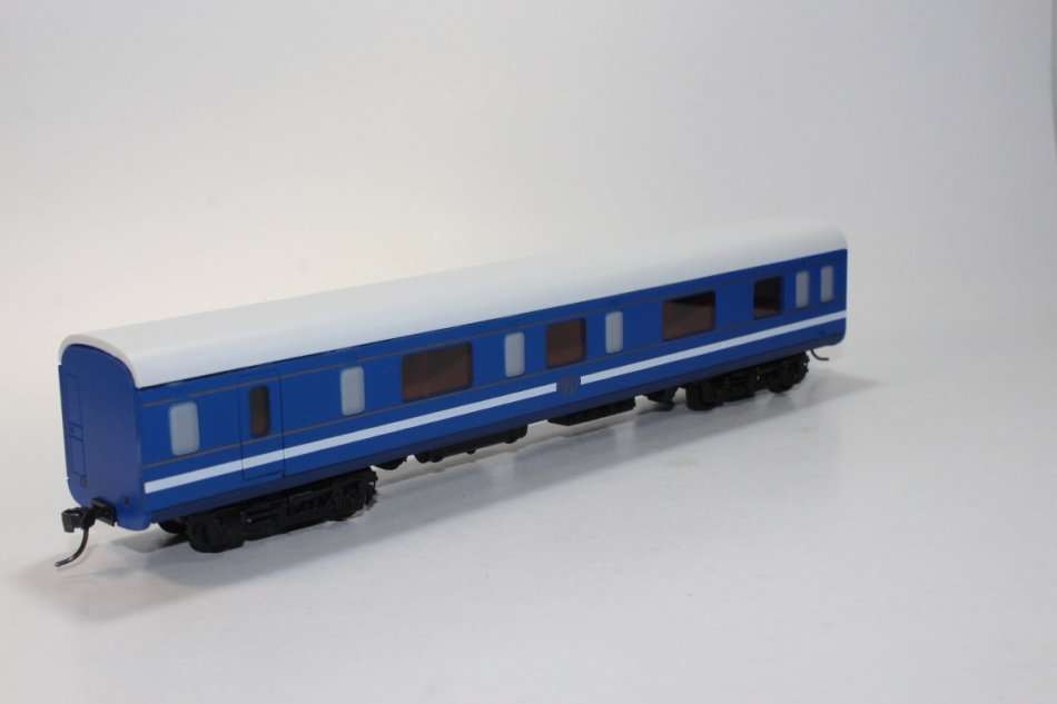 SARM : Blue Train Deluxe Coach (Kadee Couplers)