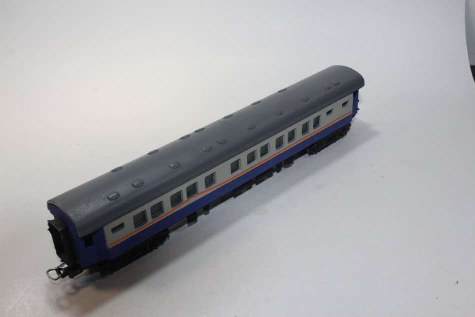 Transkaroo Passenger Coach ( Spoornet Colours )