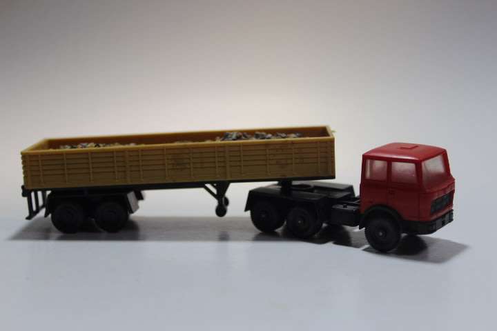 Lima : Truck and Trailer