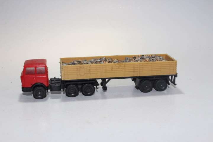 Lima : Truck and Trailer