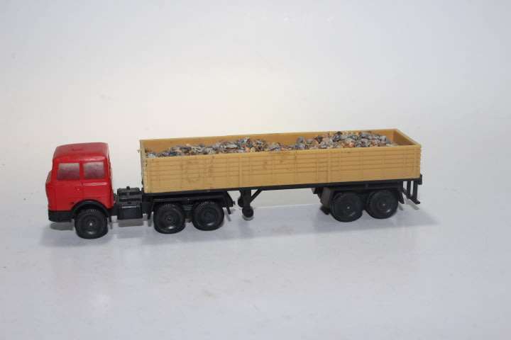 Lima : Truck and Trailer
