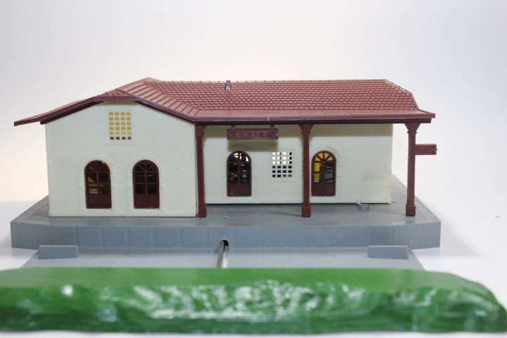 Lima : Station with Sound Signal (New)