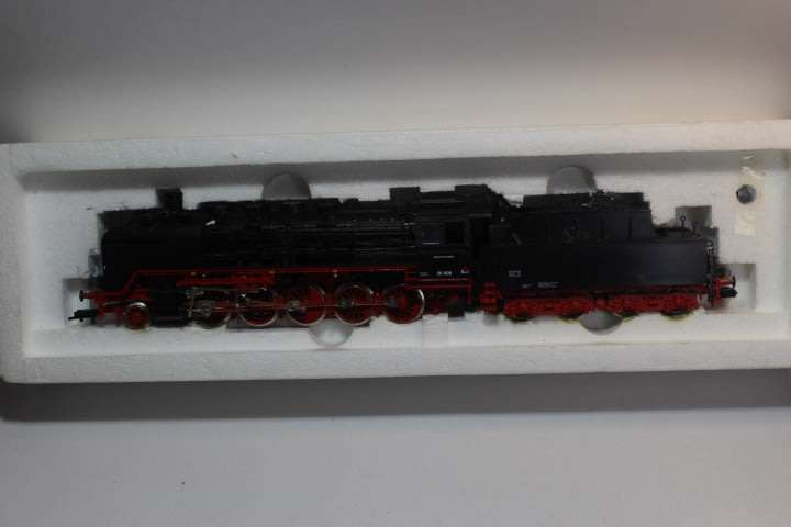 Fleishmann : Steam Locomotive with Tender