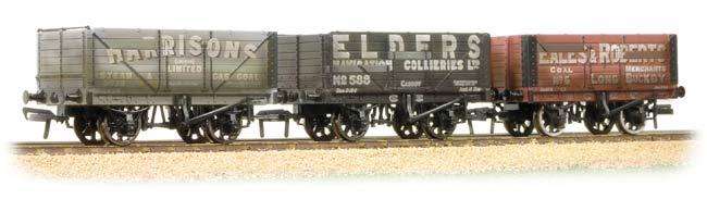 Bachmann : 3 x Weathered Coal Wagons