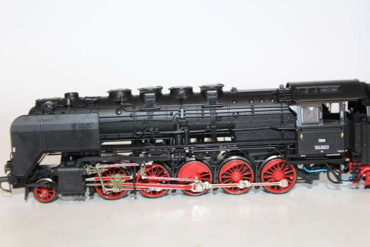 Roco : Steam Locomotive BR 50 Dampflok - Digital