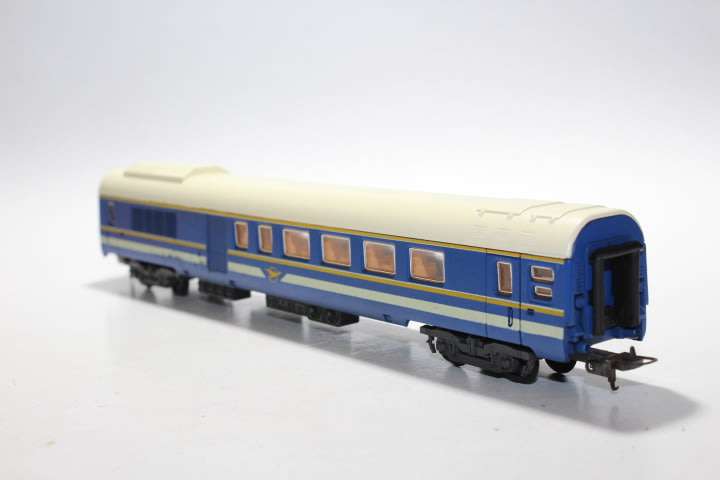Lima : Blue Train Combination Coach