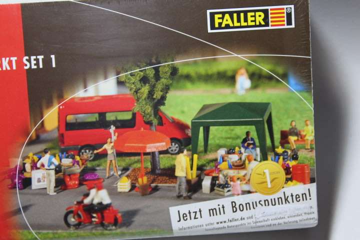 Flea Market  Set (HO)