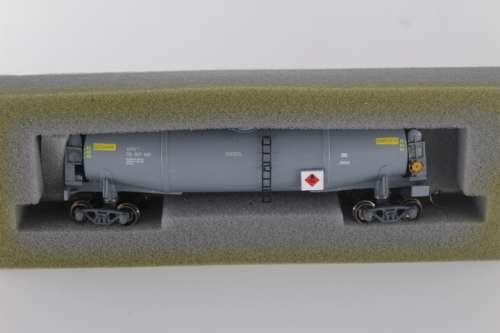 SARM: Spoornet XPD Diesel Tanker Wagon (Lima Couplers)