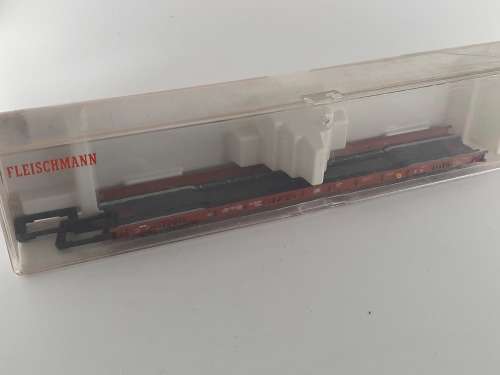 Fleishmann Truck Trailer Flat Wagon with Roll Blocks