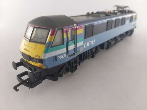 Hornby : One Electric Locomotive