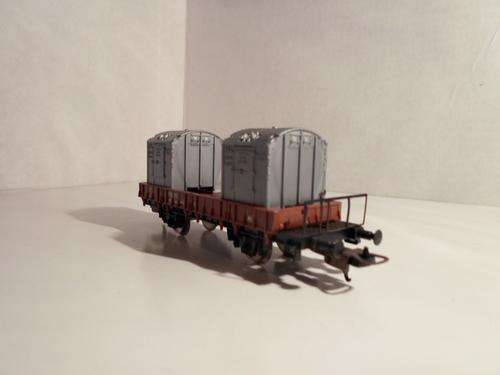 Lima  Flatbed with Containers