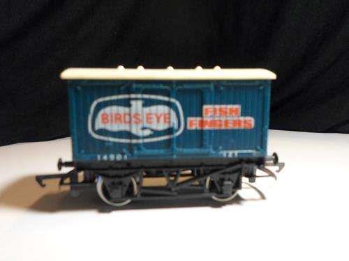 Fish Fingers : Refrigerated Box Car