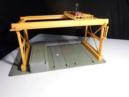 Lima : Truck Container Crane