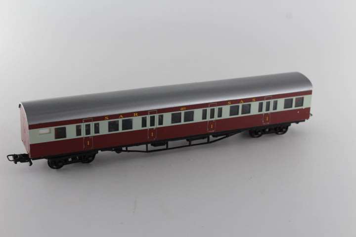 SARM : 3 x Suburban Passenger Wagon Set ( 1st , 2nd & 3rd Class) - Swing Doors - Free postage