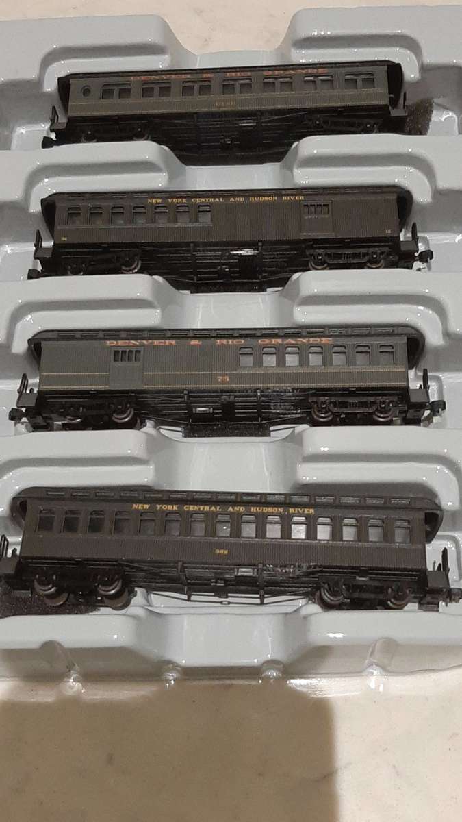 Rio Grange Passenger Coach Set  (N Scale)