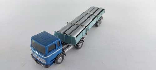 Wiking : Truck with Pipe Load