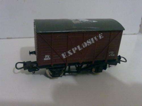 HO Lima Explosives Box Car