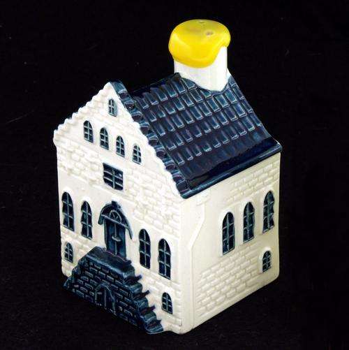 Blue Delft KLM BOLS House No. 4 ** Still sealed with brandy**