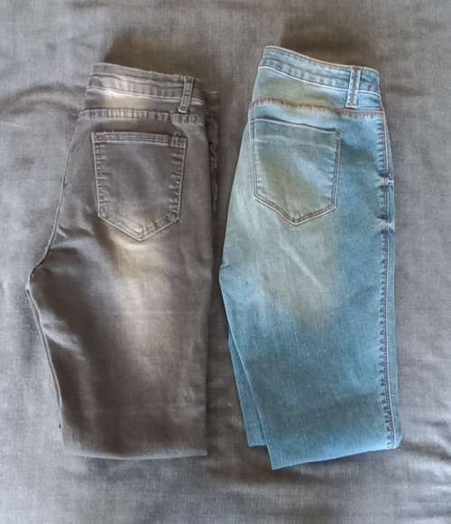 Ladies 2 pairs Skinny Jeans