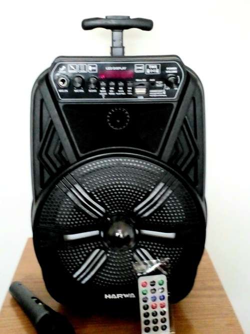 BLUETOOTH TROLLEY SPEAKER WITH MICROPHONE AND REMOTE