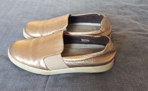 Ladies Green cross shoes