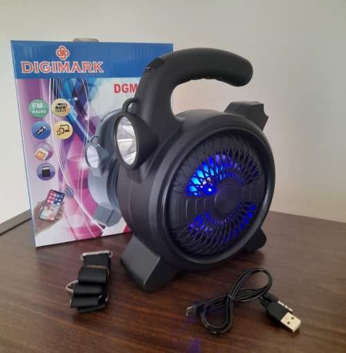 Bluetooth speaker with shoulder strap and Torche