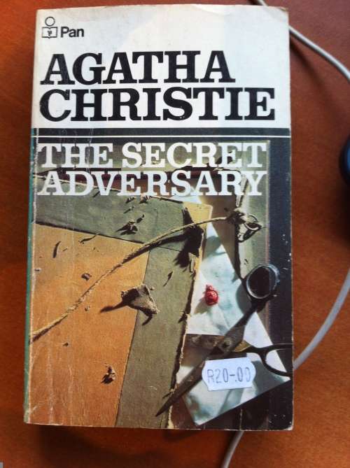 Agatha Christie- Pan paperbacks