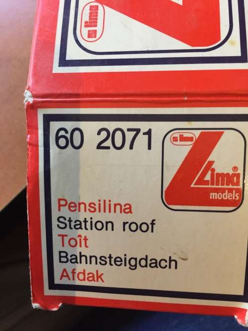 Lima Zar Station Roof