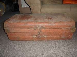 OLD VINTAGE STEEL TRUNK.