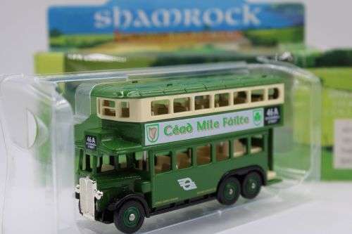 Lledo 1928 Chevrolet Box Van,1931 AEC Renown Double Deck Bus,1959 Morris LD150 Van