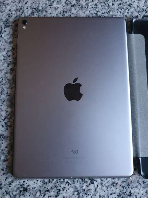 *LATE ENTRY* IPAD PRO 9.7" 128GB WIFI