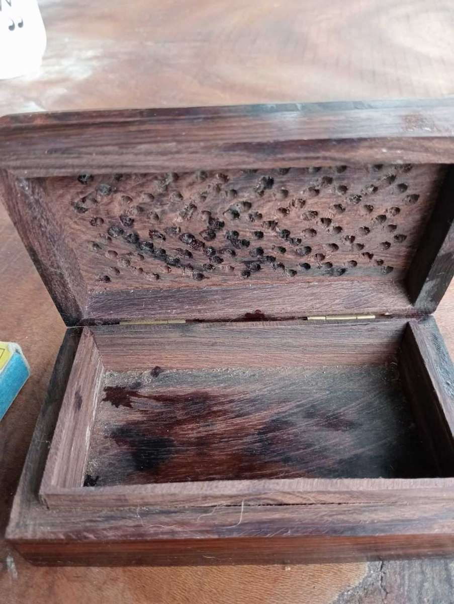 Wooden trinket box