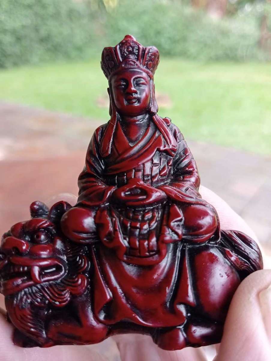 Chinese figurine