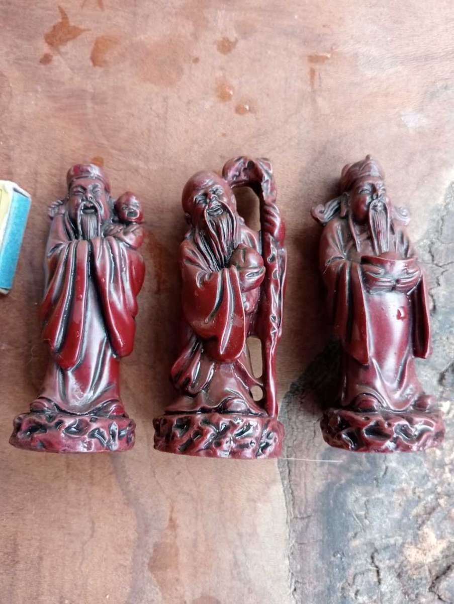 Set of 3 Figurines