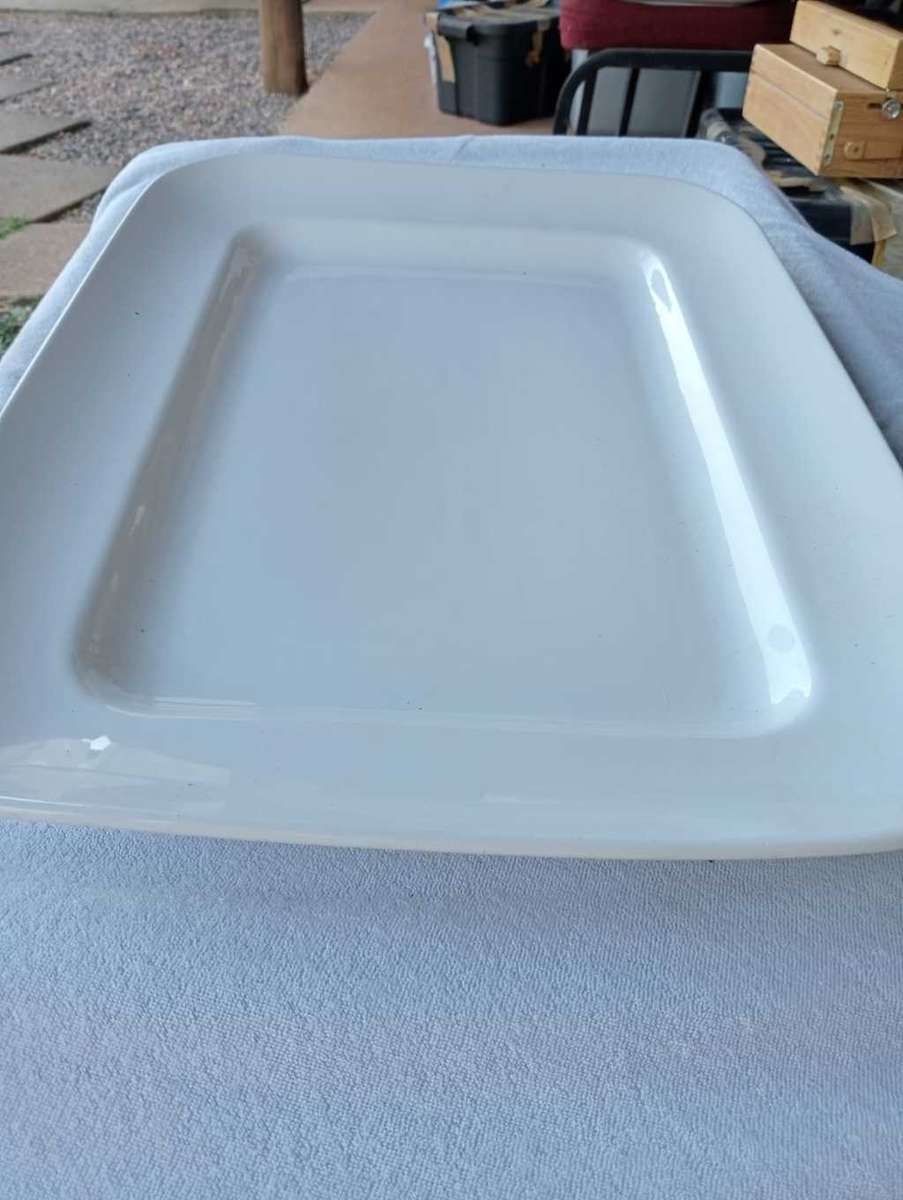 2 x T U Porcelain Ovenproof platters