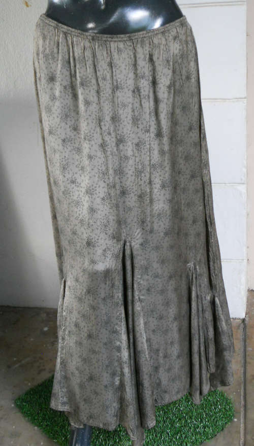 flower print long skirt size 14
