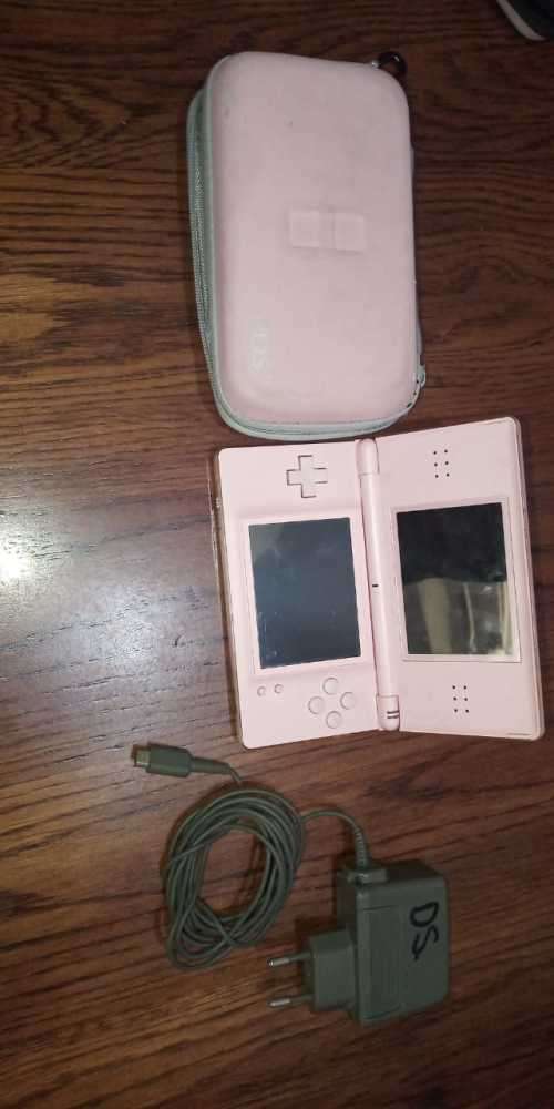 Two Nintendo DS (Pink)