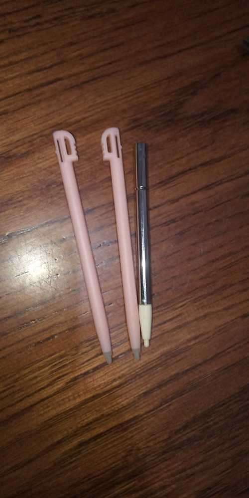 Two Nintendo DS (Pink)