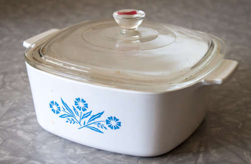Old Blue Cornflower Corningware 1½ Quart Bowl with lid