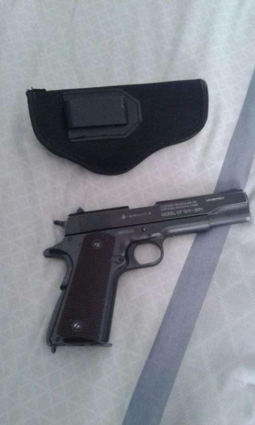Umarex 1911 blowBack Pistol + Box + Pouch