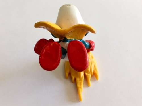 ### SUPERMAN SMURF ### GREAT COLLECTIBLE ### SCARCE SCHLEIGH PEYO ### BID NOW GREAT DEAL!! @@R1 #FSC