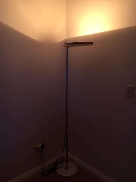 ## QUALITY DIMMER LIGHT STAND ANY BRIGHTNESS ## GOOD CONDITION ## COLLECTION RANDBURG ONLY! @@R1