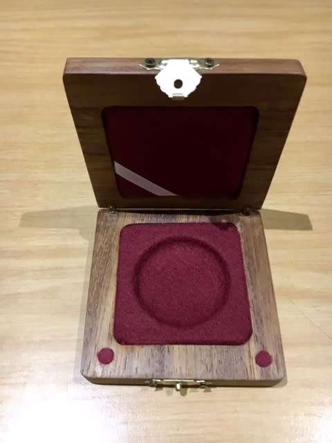 ### QUALITY WOODEN 1 Oz. CAPSULE COIN BOX ## HANDMADE ## VALUE R140!! @@@R1 Start!! BID NOW!! #FSC