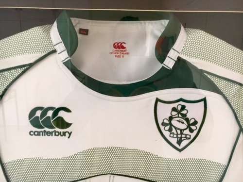 # 2009 IRELAND TRIPLE CROWN & GRAND SLAM CHAMPIONS # ALL ORIGINAL SIGNATURES # ONE OF A KIND # COA!!