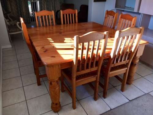 # STUNNING LARGE & HEAVY 8 x PIECE OREGON PINE TABLE/CHAIRS DINNER SET # COLLECTION ONLY RANDBURG #