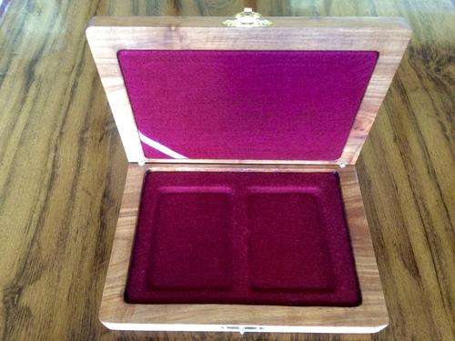 ***1 x QUALITY KIAAT COIN BOX HOLDER FOR TWO GREAT COINS # AWESOME FINISH # START YOUR COLLECTION!!