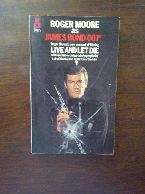 ROGER MOORE AS JAMES BOND 007.